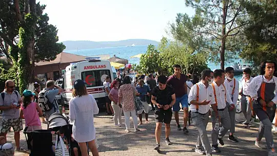 Yangın bölgesindeki oteller tahliye ediliyor