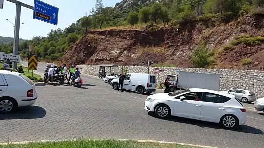 Yangın nedeni ile Marmaris Datça karayolu trafiğe kapandı