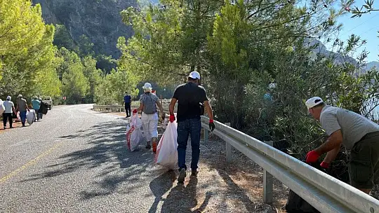 Yangın riskini azaltmak amacıyla çevre temizliği yaptılar