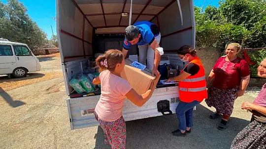 Yangından etkilenen Bodrum halkına acil ihtiyaç paketleri teslim edildi