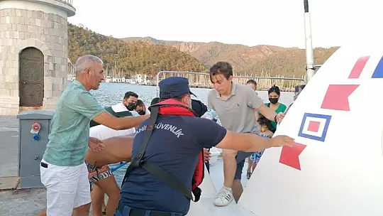 Yangından etkilenen mahallelerde tahliye işlemi sürüyor