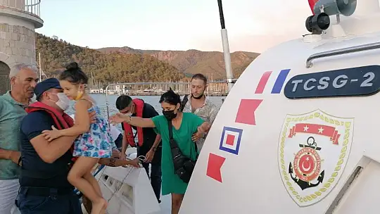 Yangından etkilenen mahallelerde tahliye işlemi sürüyor