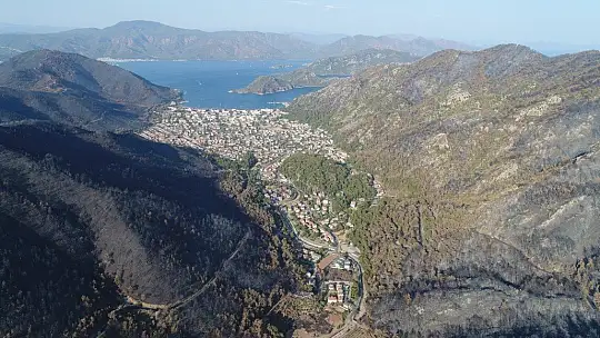 Yangının acı tablosu Marmaris'te havadan görüntülendi
