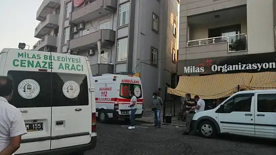 Yaşlı çift evlerinde ölü olarak bulundu