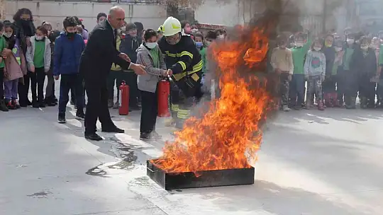 Yatağan Kıbrıs İlkokulu'nda tahliye tatbikatı yapıldı