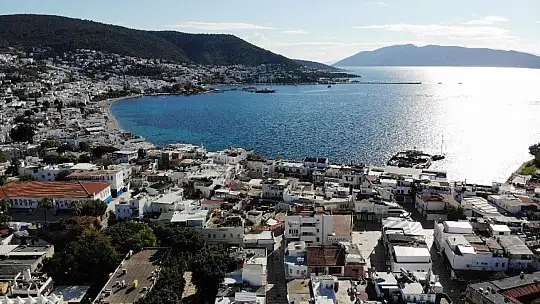 Yılbaşını evde geçirmek istemeyenler Bodrum'a akın ediyor