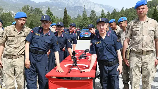 Tavlı, Engel tanımayan dostlarının askerlik heyecanına ortak oldu