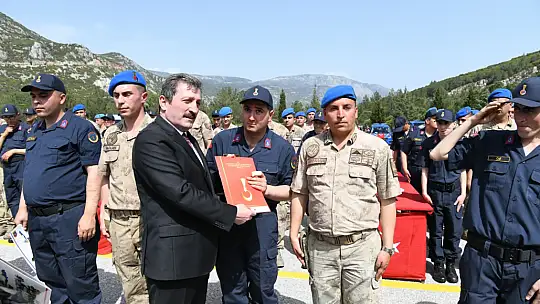 Tavlı, Engel tanımayan dostlarının askerlik heyecanına ortak oldu