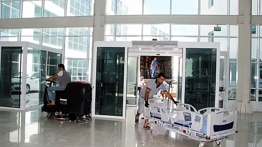 Yoğun bakım servisinde covid tartışması