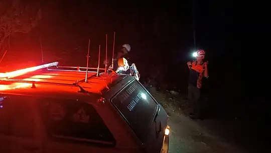 Yürüyüşe çıktığı dağda kaybolan şahsı ekipler kurtardı