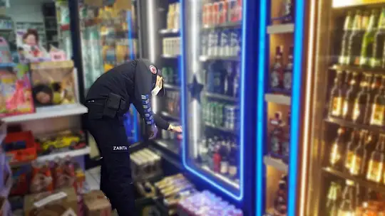 Zabıta ekipleri, halk sağlığını korumak için denetimde