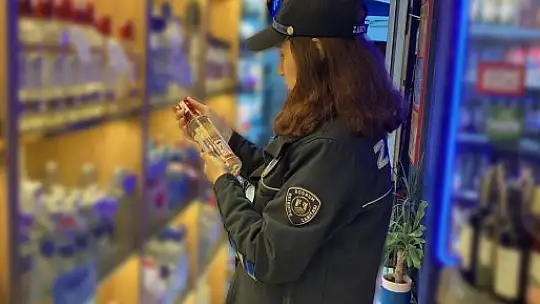 Zabıta ekipleri, halk sağlığını korumak için denetimde