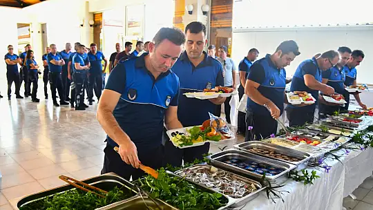 Başkan Karaca, Zabıta ekipleriyle kahvaltıda bir araya geldi