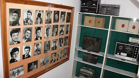 Zeki Müren, vefat yıl dönümünde anıldı