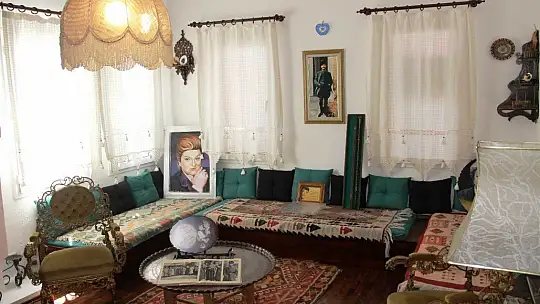 Zeki Müren, vefat yıl dönümünde anıldı