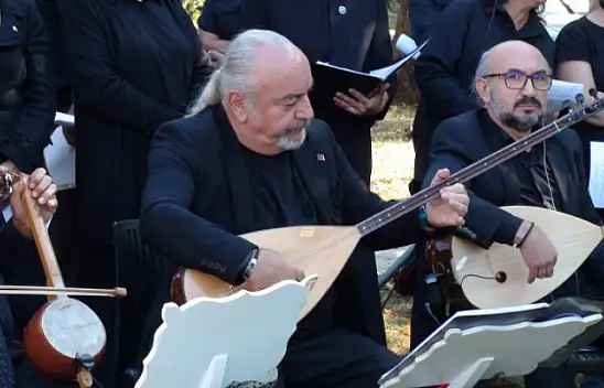 ATATÜRK'ÜN SEVDİĞİ TÜRKÜLER SESLENDİRİLDİ