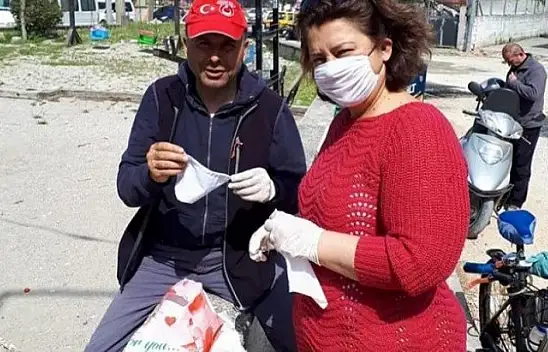 Bir Süre Daha Maske Takmaya Devam Edeceğim