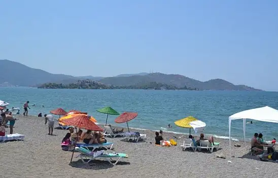 Çalış Plajı'nda bayram yoğunluğu