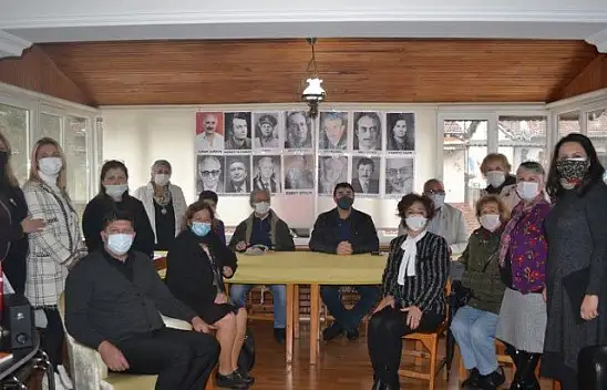 Demokrasi ve devrim şehitleri anıldı 