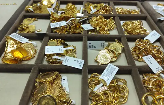 Dolar tüm zamanların rekorunu kırdı! 1 dolar 10 TL'yi gördü