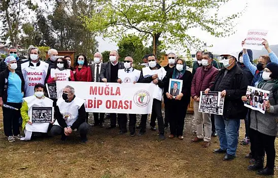 'En fazla mücadeleyi sağlık çalışanlarımız verdi'