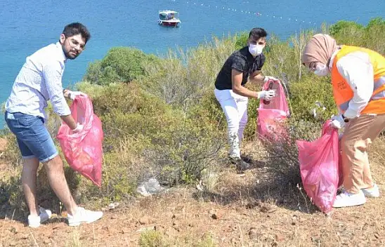 Fethiye Ak Parti Gençlik Kollarından Çevre Temizliği