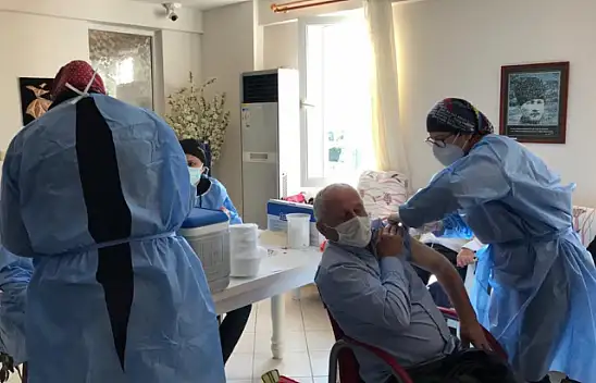 Fethiye Huzurevinde covid-19 aşısı uygulaması yapıldı