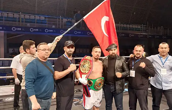 FETHİYELİ BOKSÖR DÜNYA ŞAMPİYONU OLDU