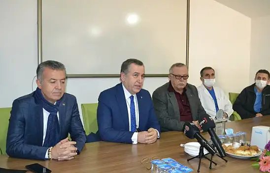 Ftso'dan Esnaf Hastanesi'ne Plaket