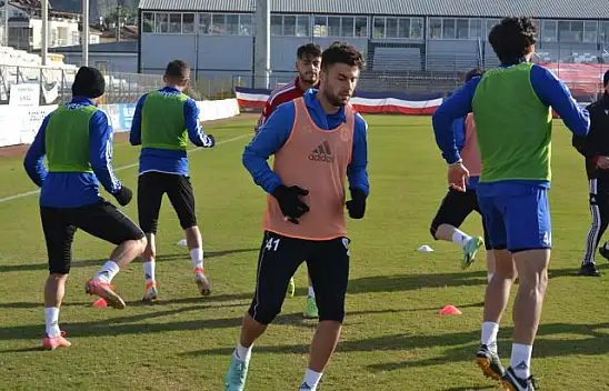 Futbolcular Galibiyet İstiyor