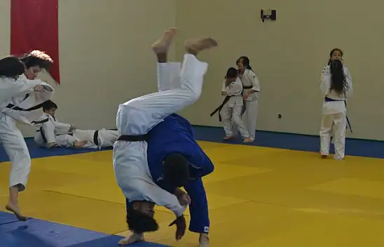 Gençler Judo Maçları Yaptı