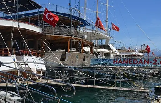 Günübirlik tekne turları 120-150 TL, özel turlar ise 2-4 bin TL