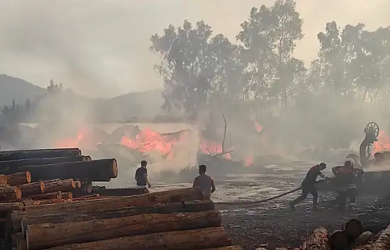 Marangoz atölyesinde yangın!