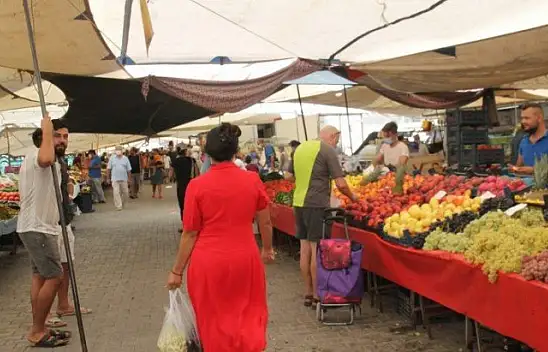 Salı pazarında zirveyi bamya ve taze fasulye paylaşıyor