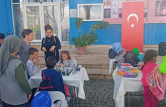 'SOSYAL MEDYADAN SOSYAL MEYDANA' PROJESİNE İLGİ BÜYÜK