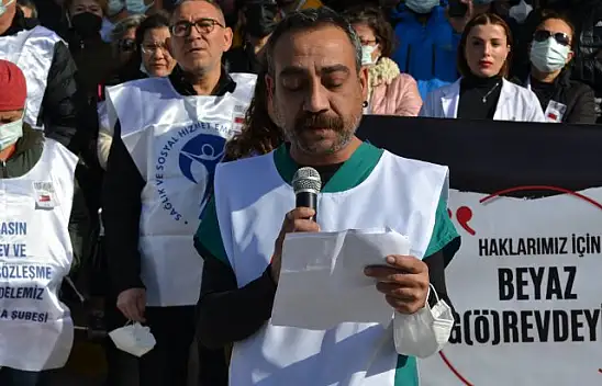 Tıp Bayramı'nda Doktorlardan Eylem