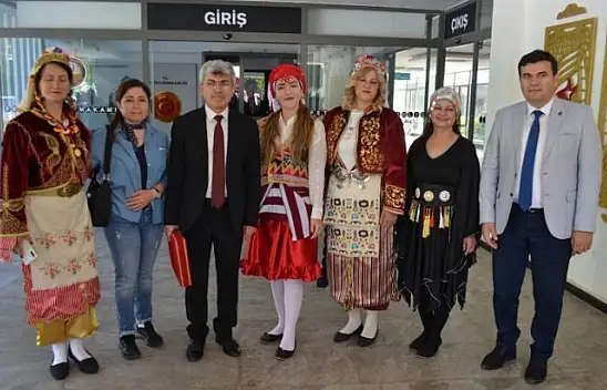 TÜRK CUMHURİYETİ ÇOCUKLARINDAN KAYMAKAMA ZİYARET