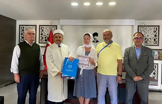 UKRAYNALI YULİA FETHİYE'DE MÜSLÜMAN OLDU