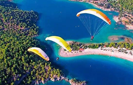 Uysal, 'Yerli ve yabancı turistler akını başladı'