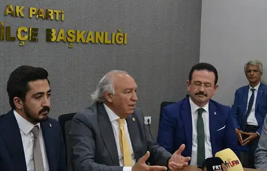 AK Parti'de bayramlaşma