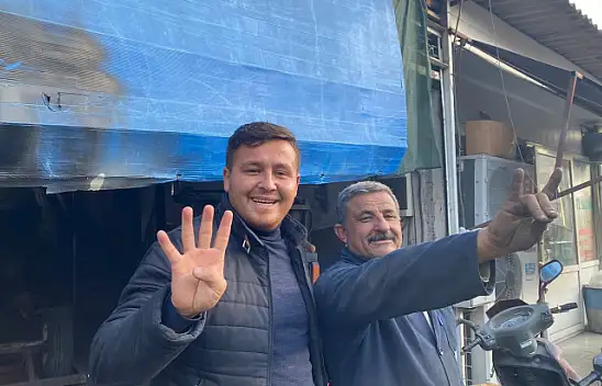 AK Parti kapı kapı gezip, halkı bilgilendirdi