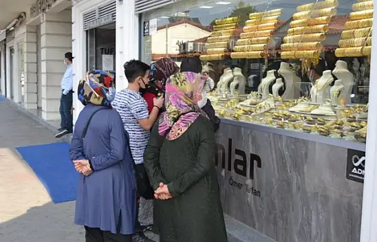 Altını almak mı, bozdurmak mı mantıklı?