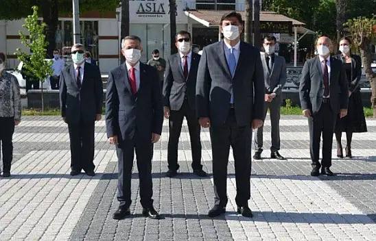 Fethiye'de 23 Nisan Çocuk Bayramına Buruk Kutlama