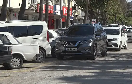 Fethiye'de trafik ve otopark sorunu gittikçe artıyor
