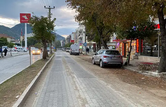 Fethiye'de Yol ve Alt Yapı Çalışmaları Devam Ediyor