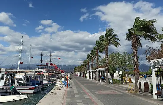 Fırtına sebebiyle tekne turları iptal edildi