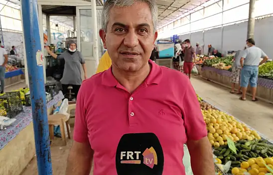 İngiliz turistler salı pazarını şenlendirmeye başladı