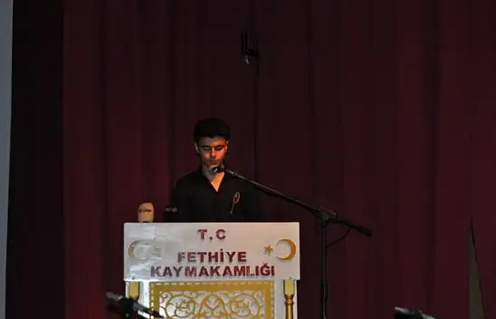 Kahraman Şiiri duygulandırdı