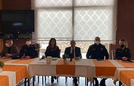 Kaymakam Vekili, muhtarlarla bir araya geldi