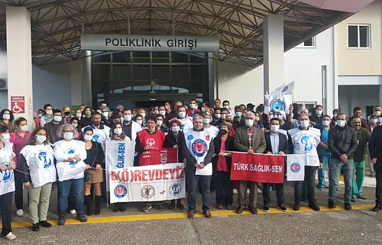 Sağlıkçılar iş bıraktı